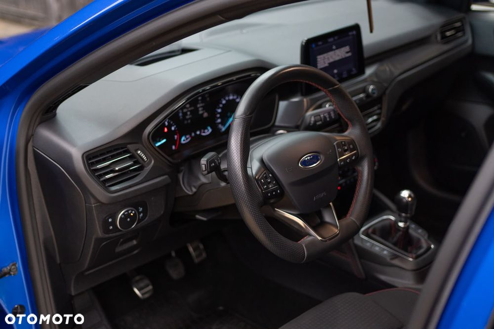 Ford Focus - 8
