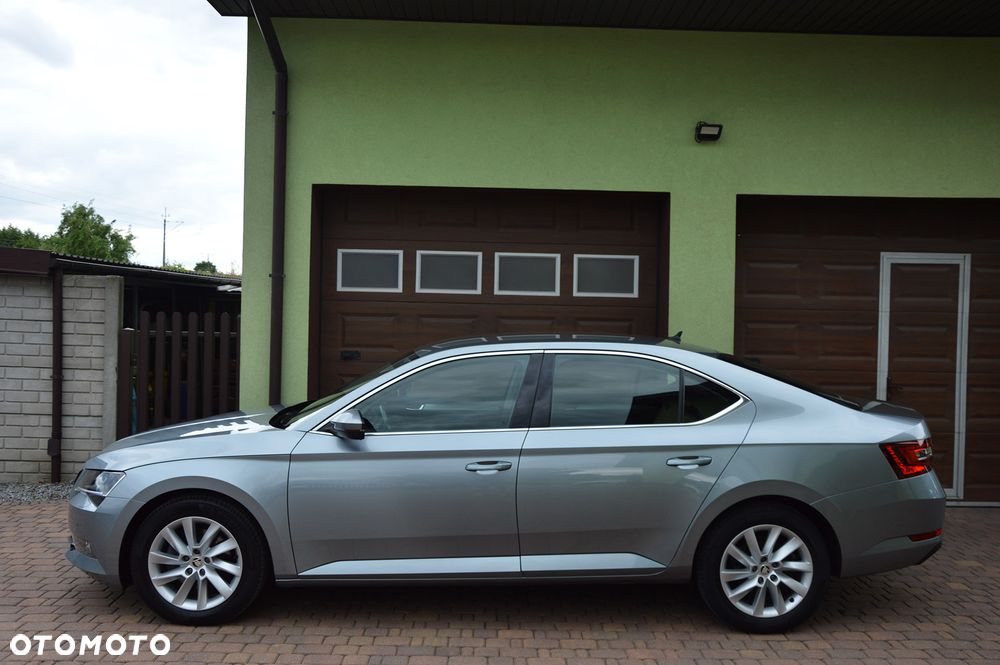 Skoda Superb 1.5 TSI ACT Ambition - 10