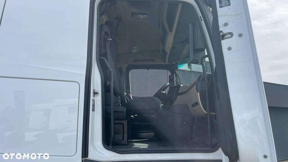 Mercedes-Benz Mercedes-Benz Actros 1948 Giga Space - 26
