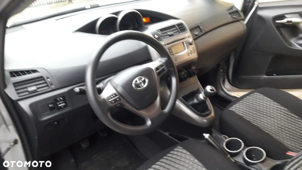 Toyota Verso 1.6 5-Sitzer - 21