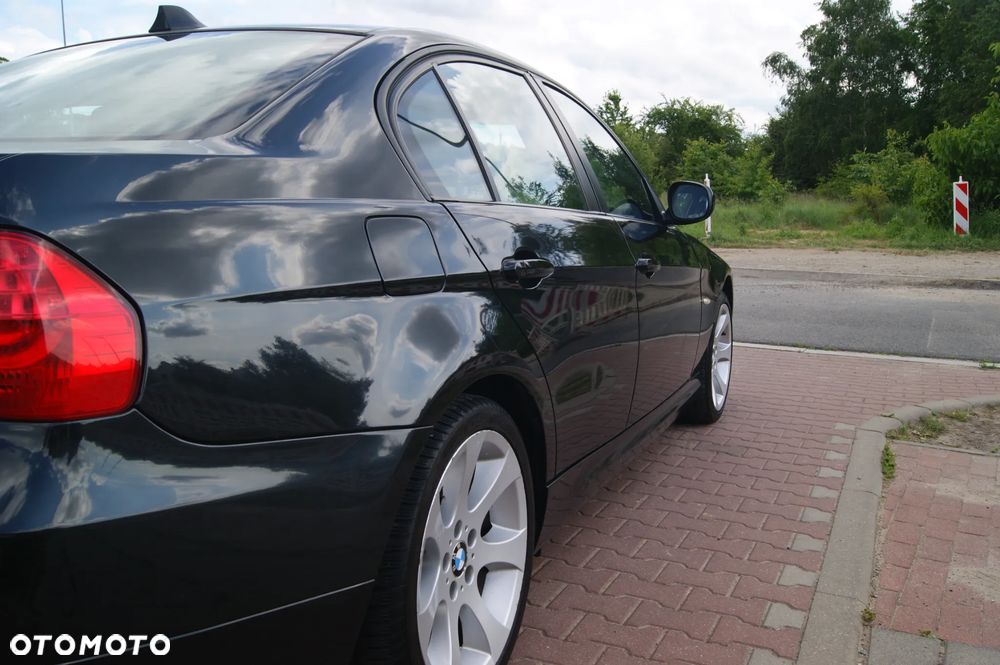 BMW Seria 3 320i Edition Sport - 12