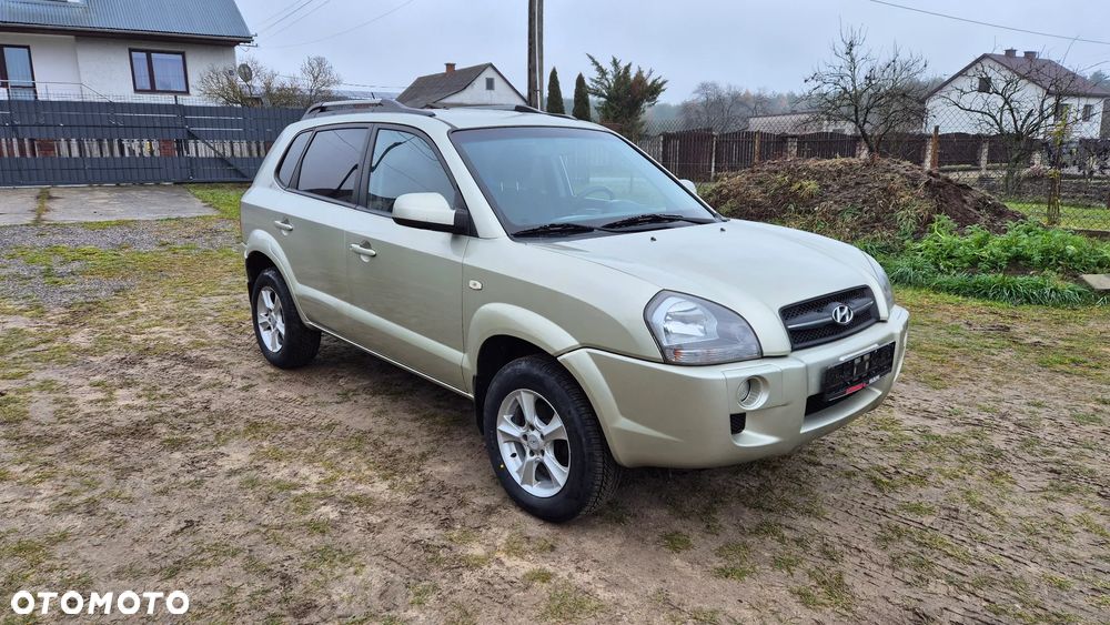 Hyundai Tucson 2.0 2WD GLS - 1