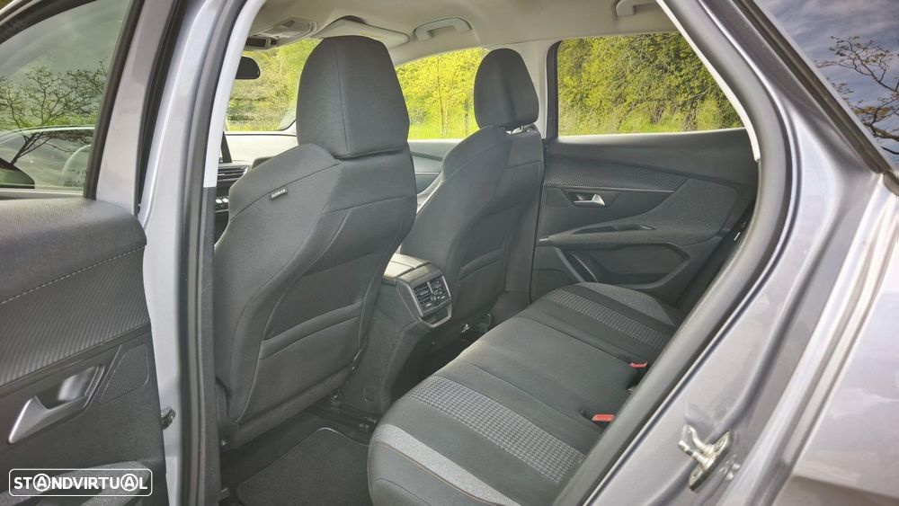 Peugeot 3008 1.5 BlueHDi Active Pack - 30