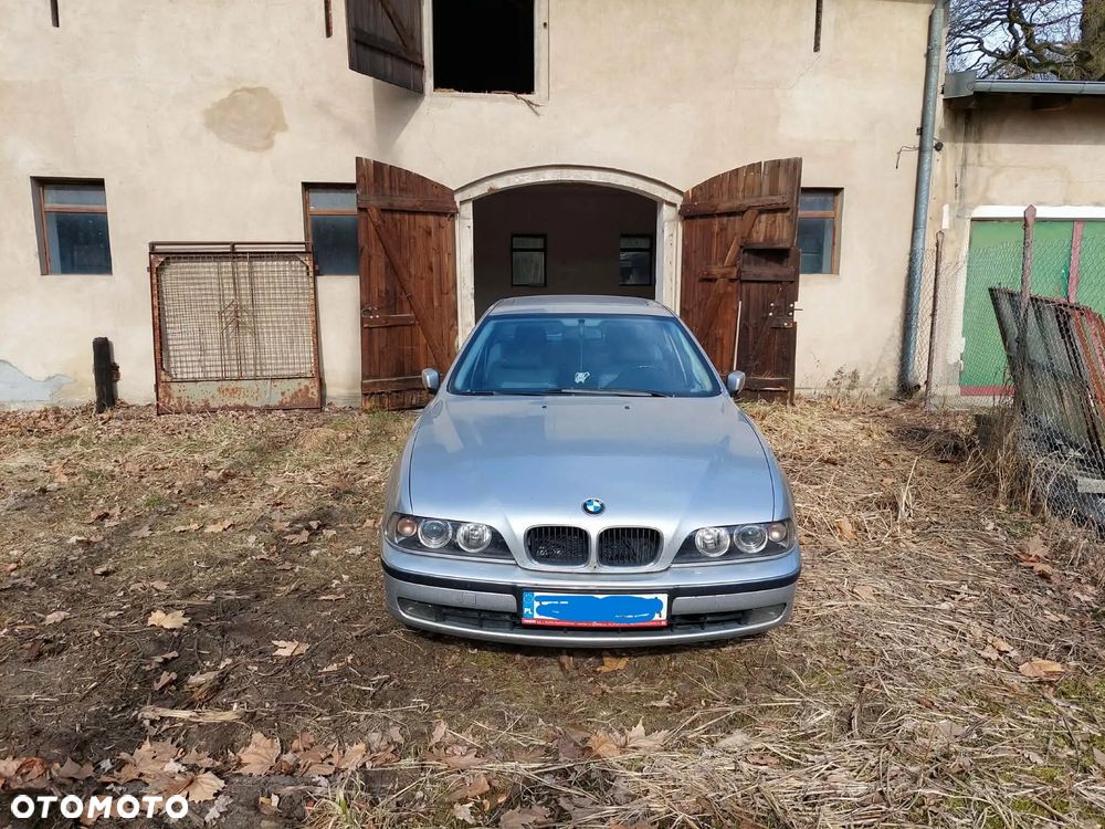 BMW Seria 5 - 1