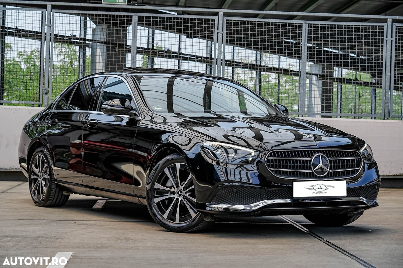 Mercedes-Benz E - 24