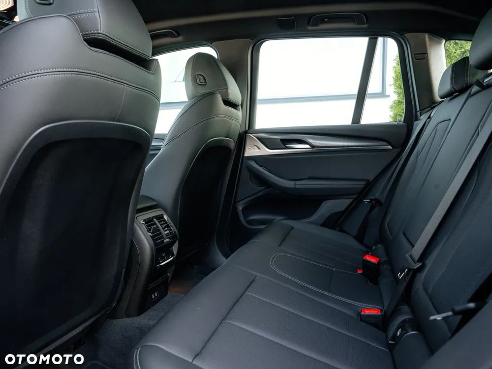 BMW X3 xDrive20d - 12