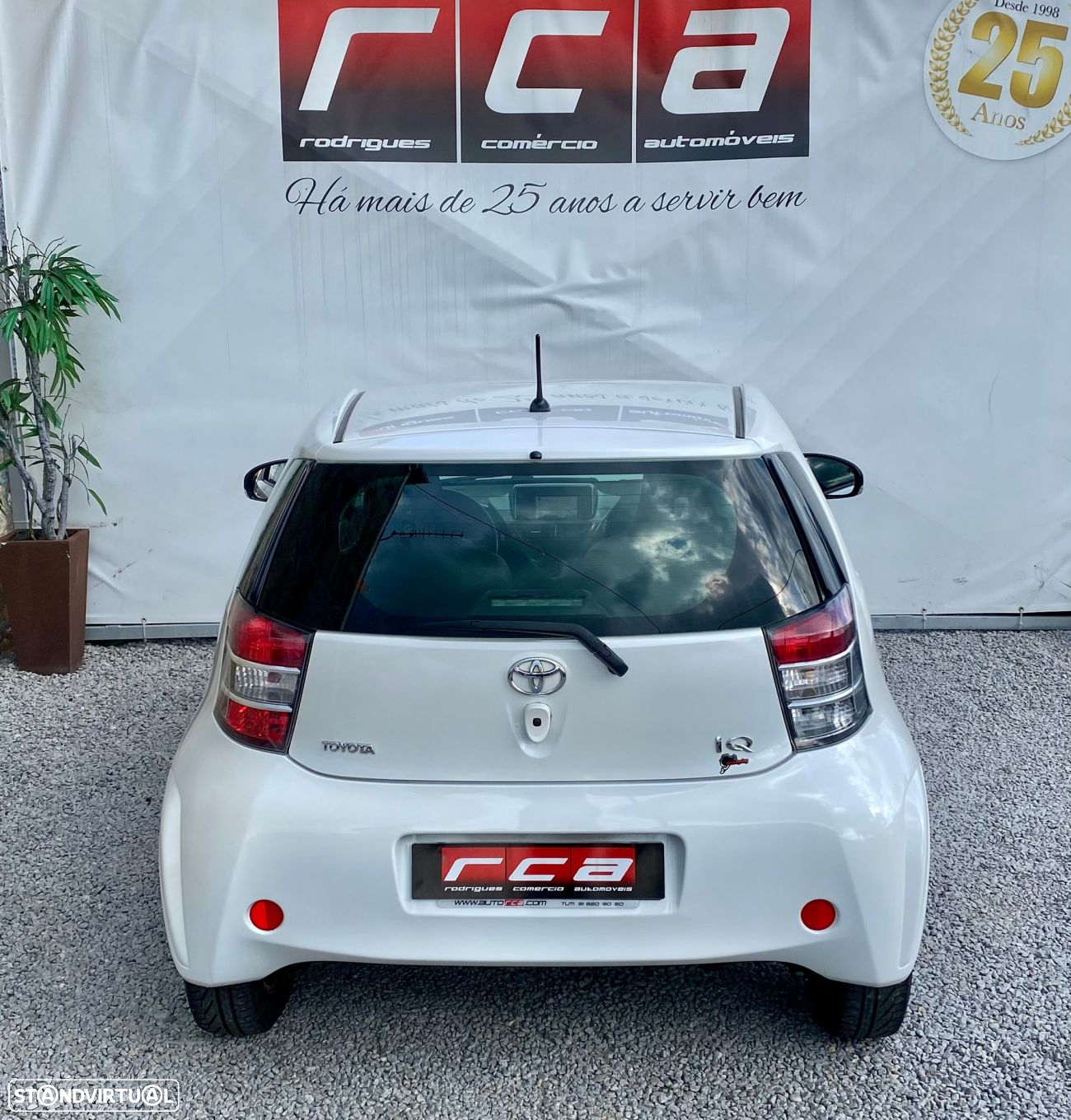 Toyota iQ 1.4 D-4D 2 NAVI+Bluetooth - 23