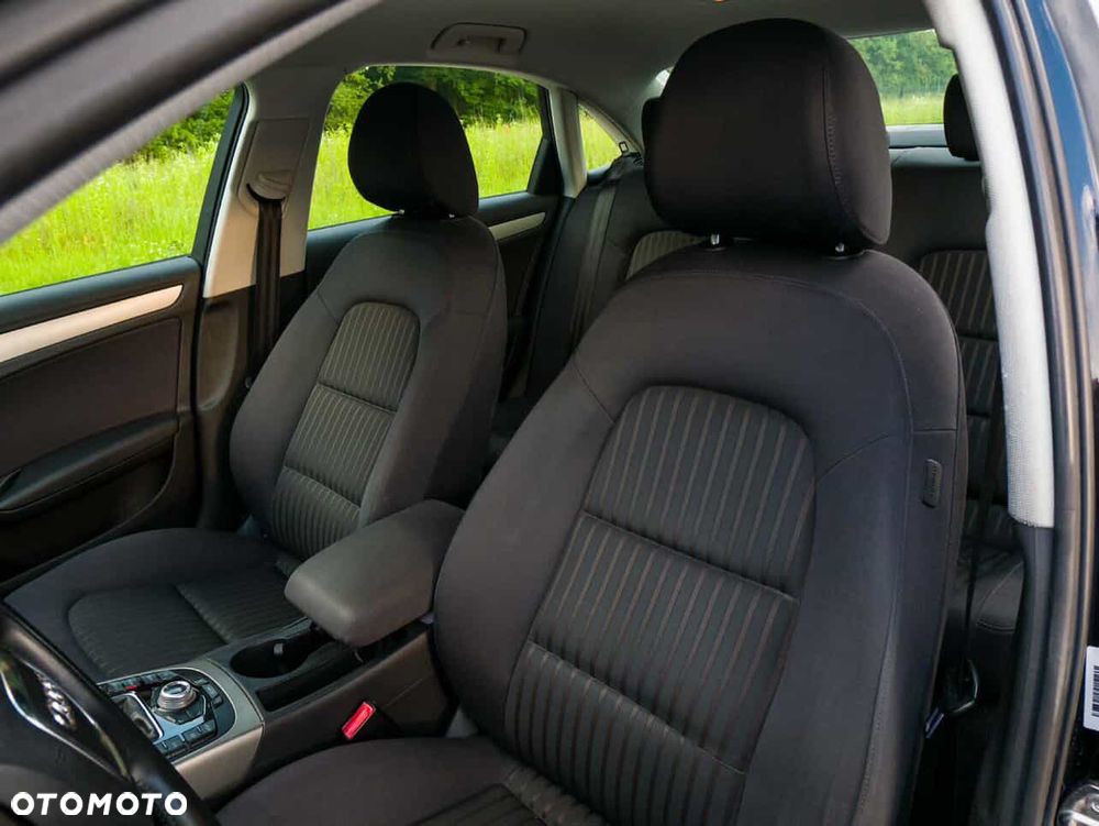 Audi A4 Limousine - 9