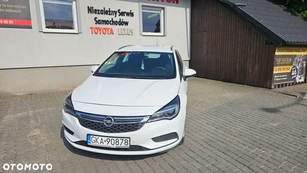 Opel Astra 1.6 CDTI Cosmo - 1