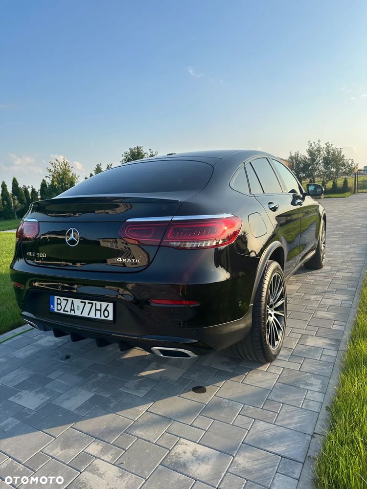 Mercedes-Benz GLC GLC-Coupe 300 4Matic 9G-TRONIC Edition AMG Line - 3