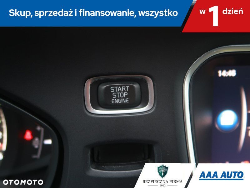 Volvo V40 - 18