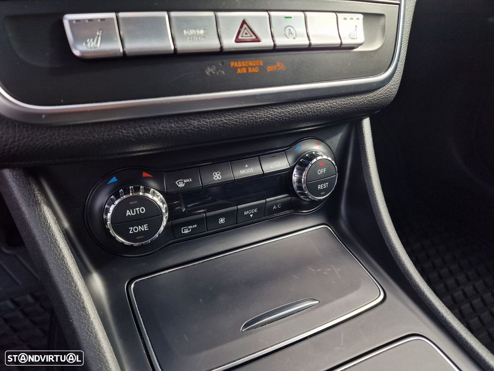 Mercedes-Benz CLA 200 Urban Aut. - 24