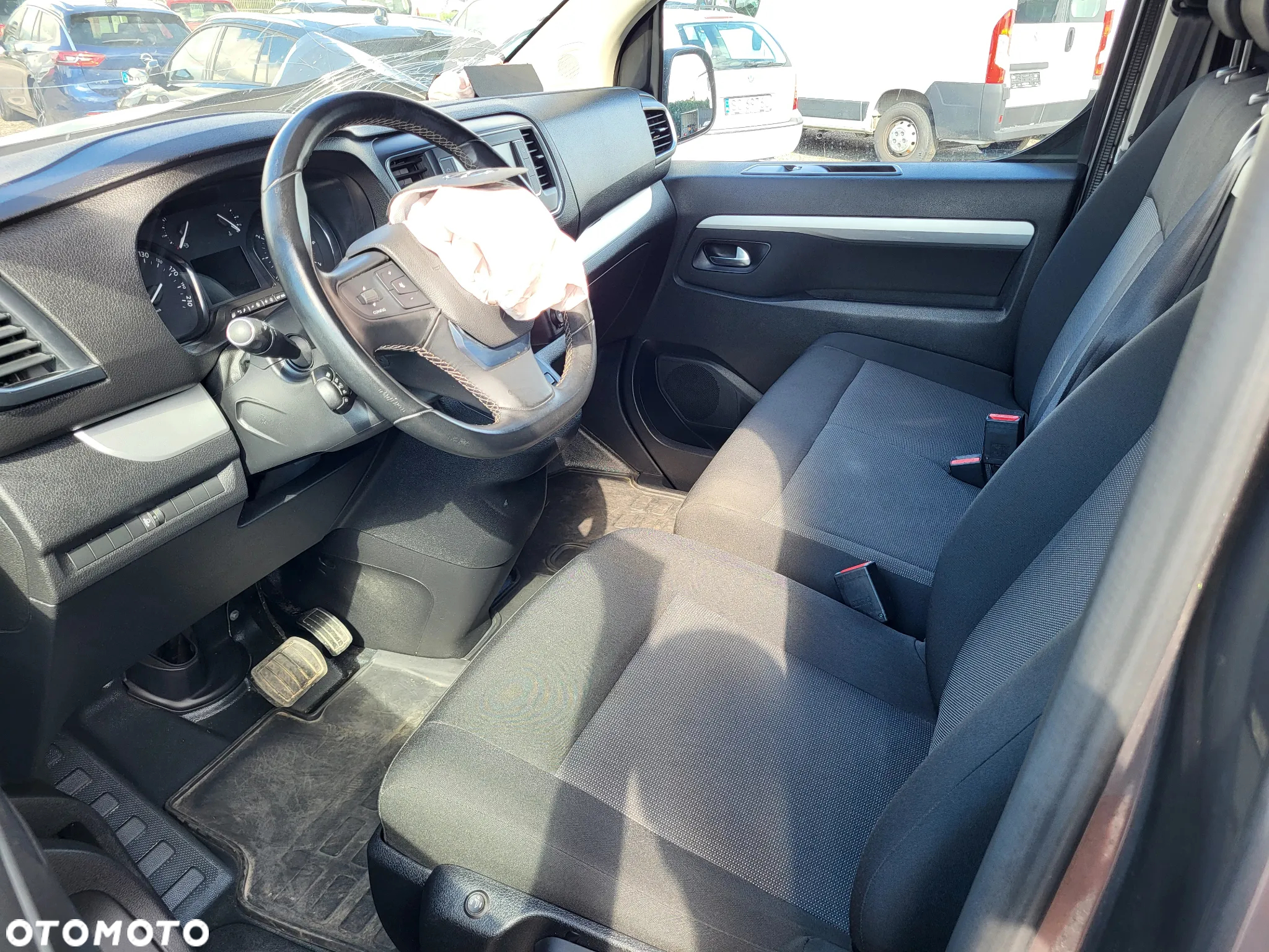 Opel Vivaro - 23