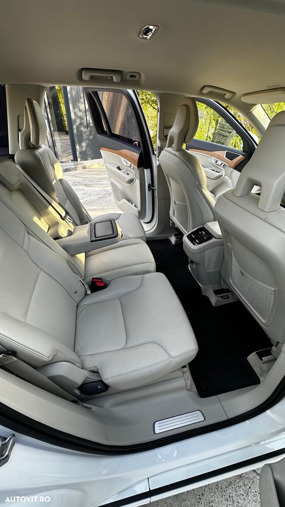 Volvo XC 90 D5 AWD Momentum - 13