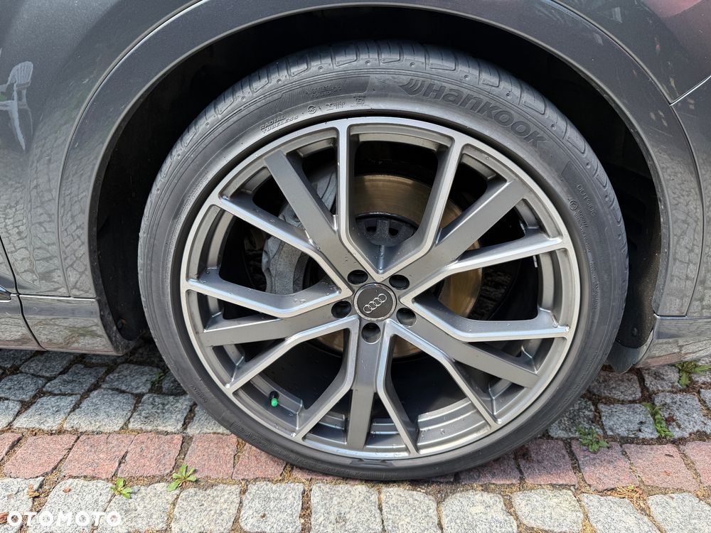 Audi Q7 - 8