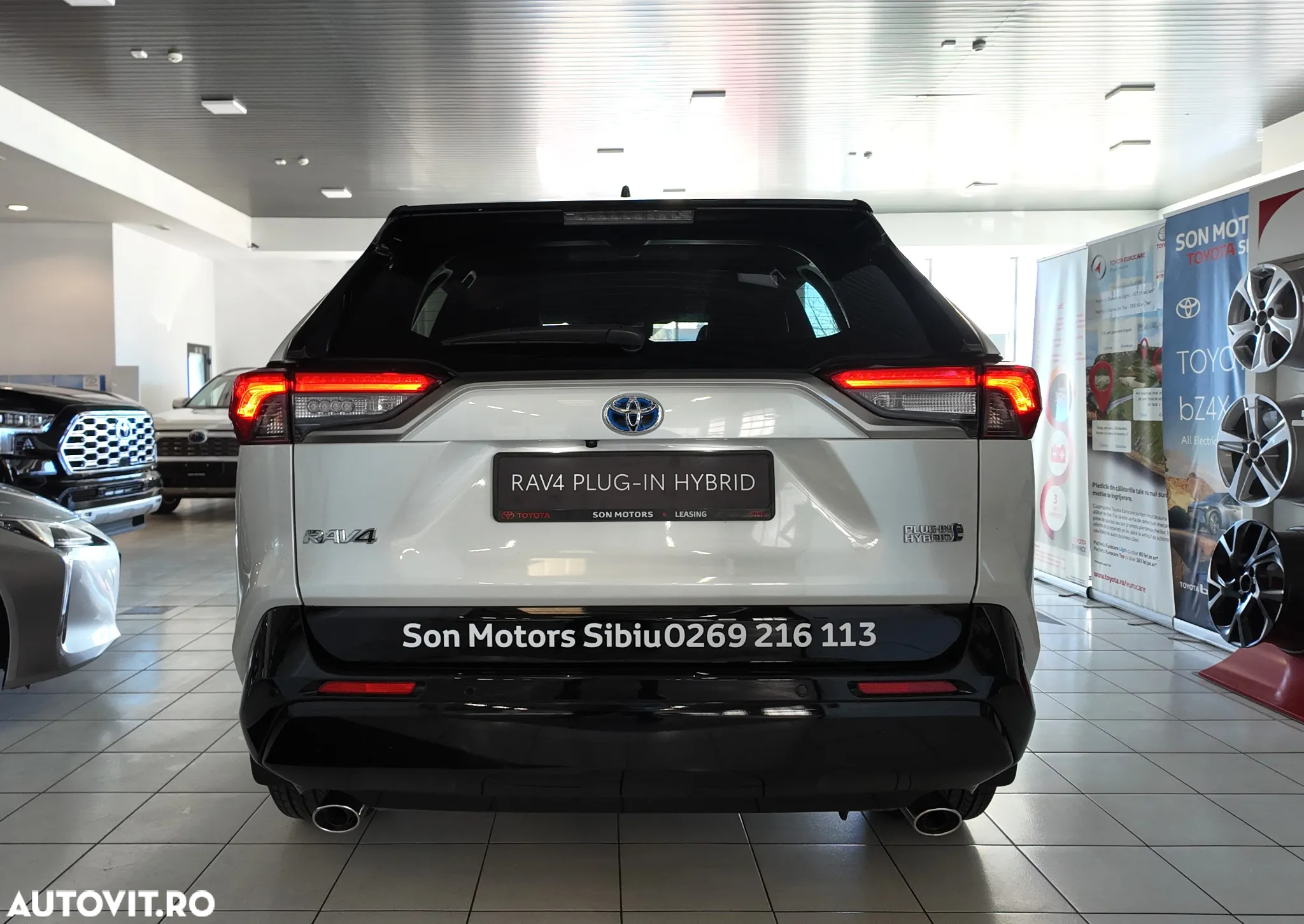 Toyota RAV4 2.5 PHEV VVT-iE 4x4 Style Bi-Tone - 5