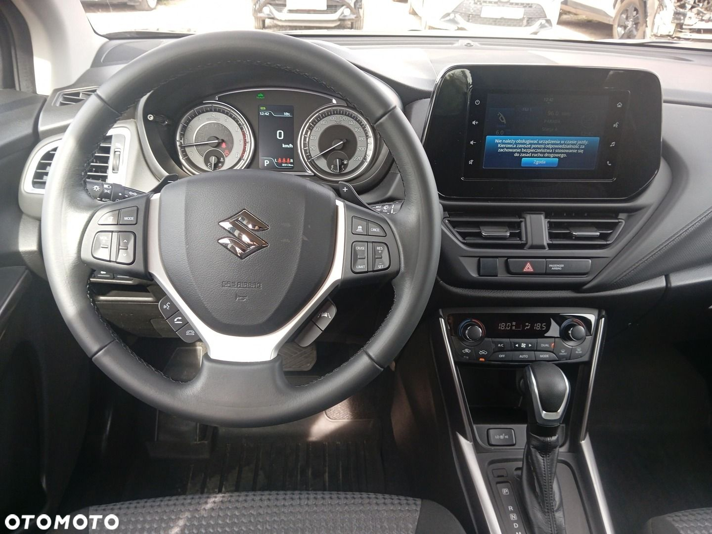 Suzuki SX4 S-Cross 1.5 Strong Hybrid Premium AGS - 12
