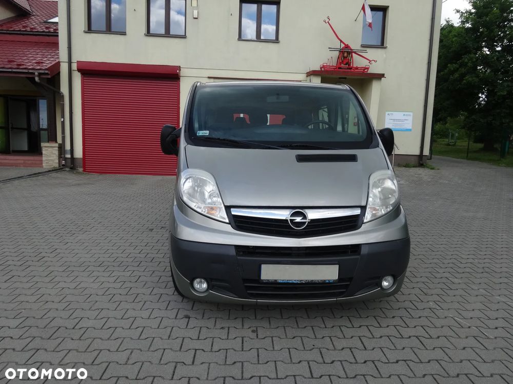 Opel Vivaro L2H1 2.9t Essentia - 2