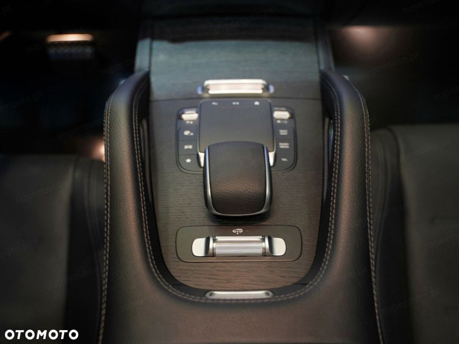 Mercedes-Benz GLE - 15