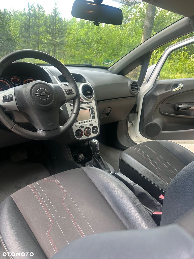 Opel Corsa 1.4 16V Automatik 150 Jahre - 34