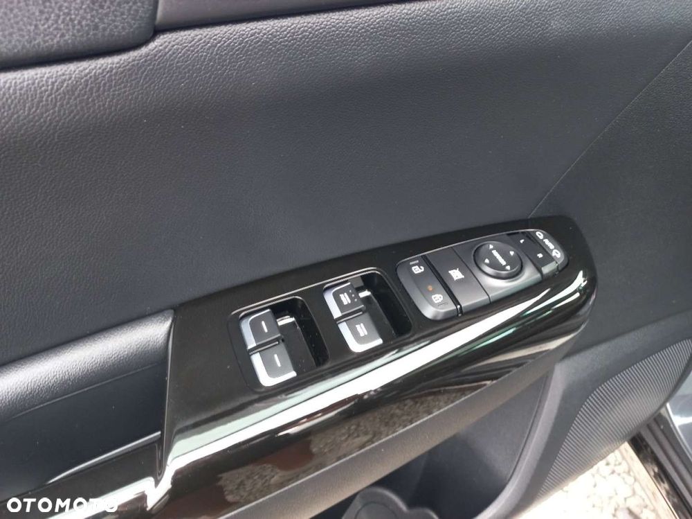 Kia Sportage - 12