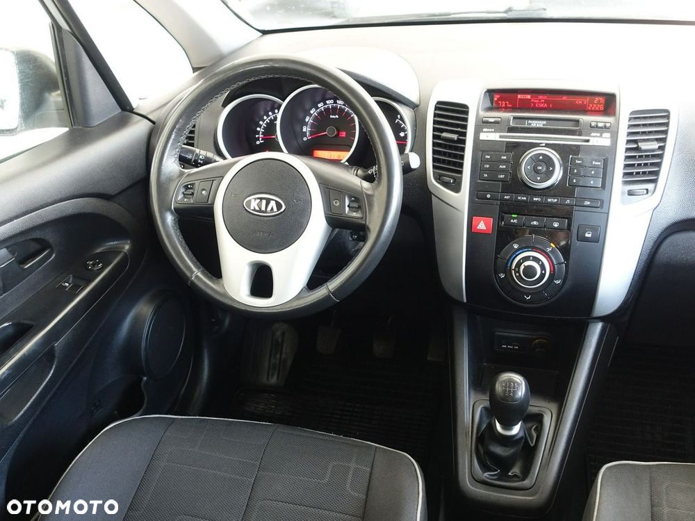 Kia Venga - 19