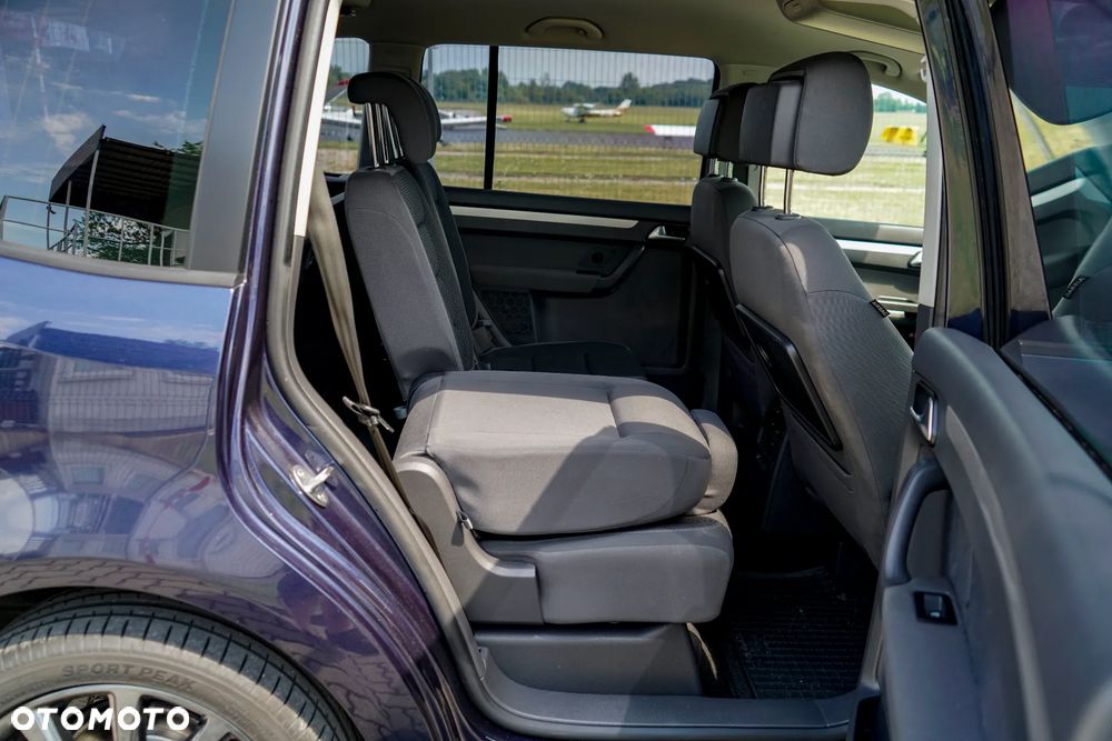 Volkswagen Touran 1.6 TDI DPF Trendline - 22