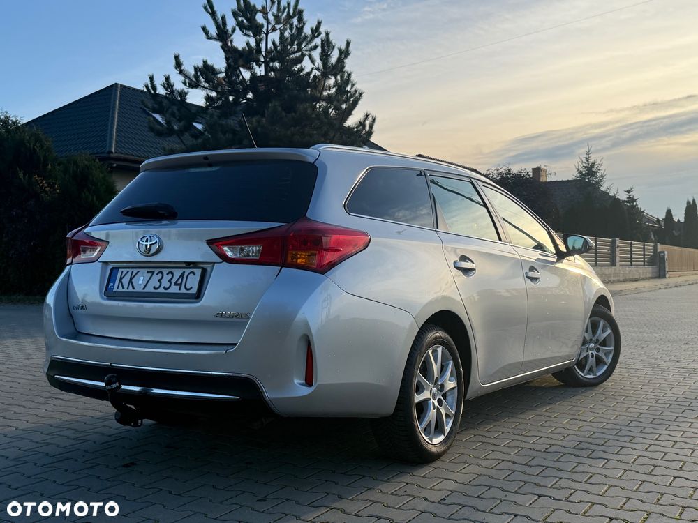Toyota Auris 1.4 D-4D Premium - 4