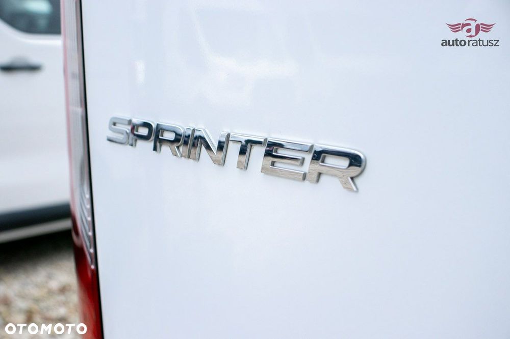 Mercedes-Benz Sprinter - 11