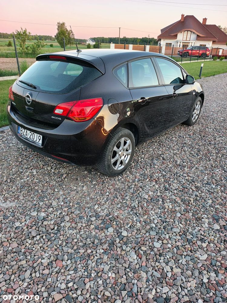 Opel Astra - 9