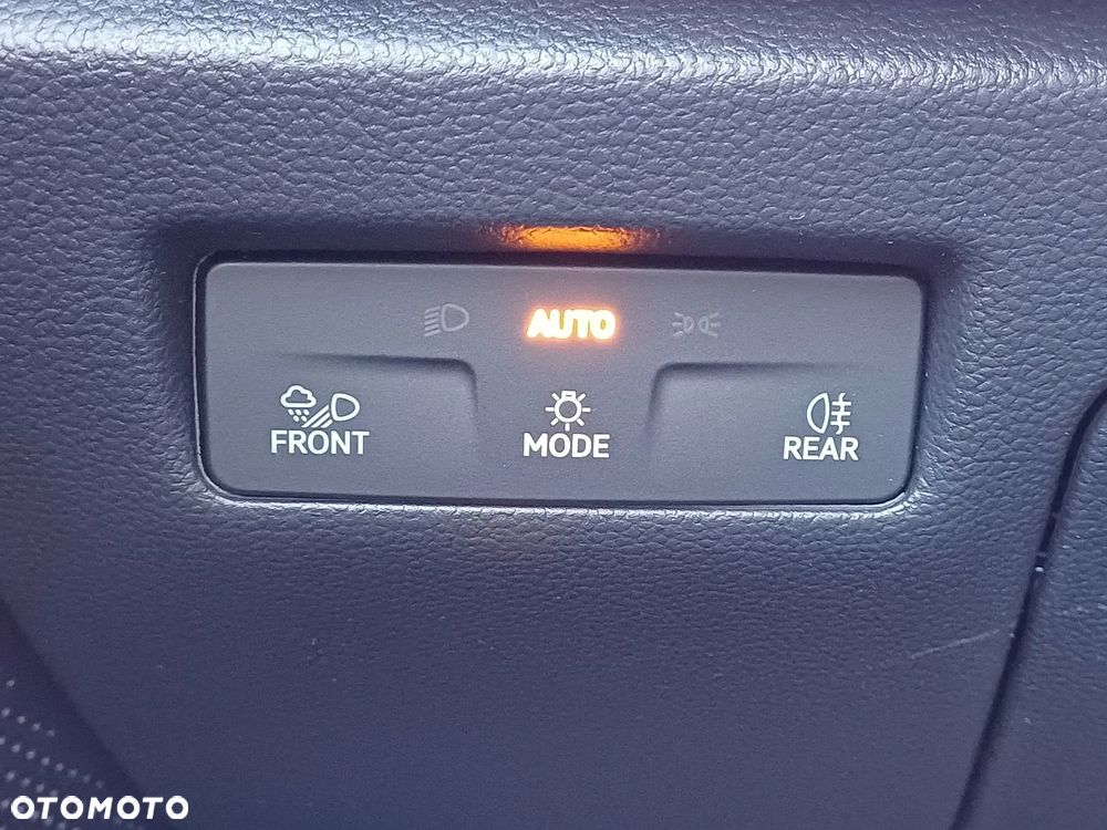 Skoda Superb 2.0 TSI Drive DSG - 21