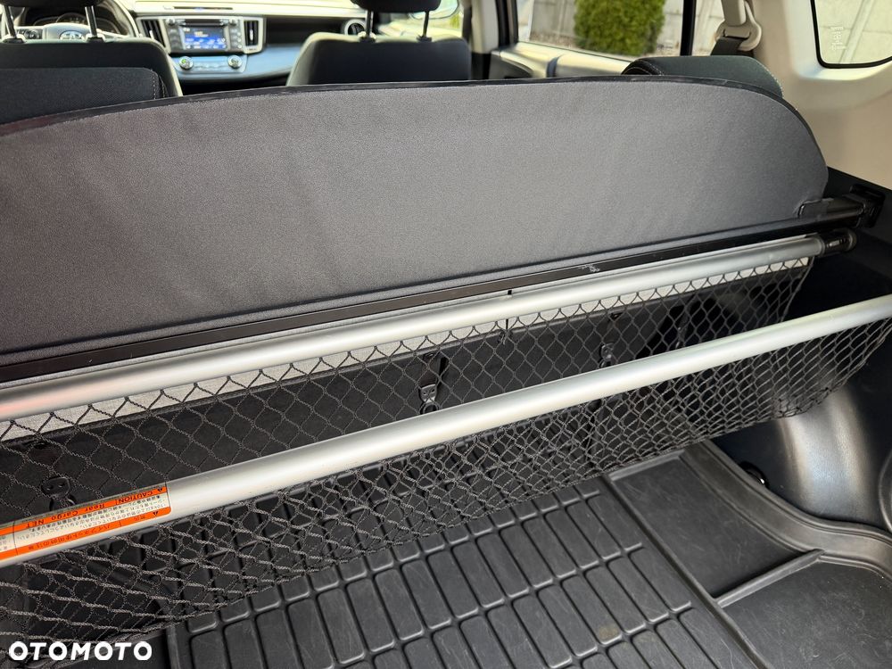 Toyota RAV4 2.0 D-4D Premium 4x2 - 17