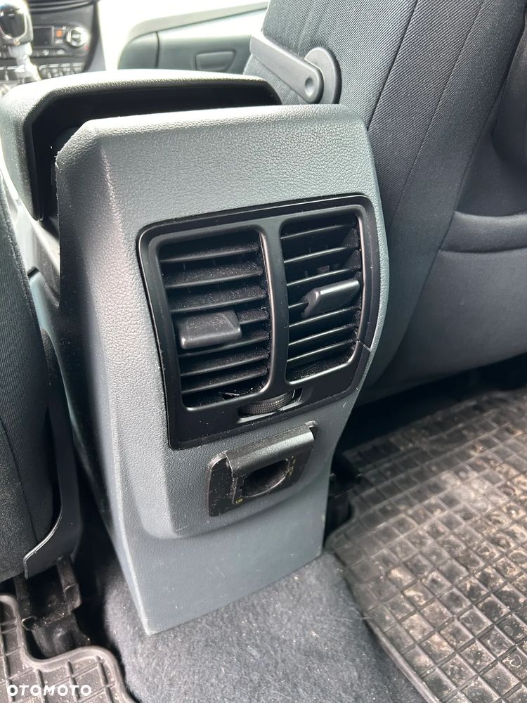 Ford C-MAX 1.6 TDCi Edition - 14