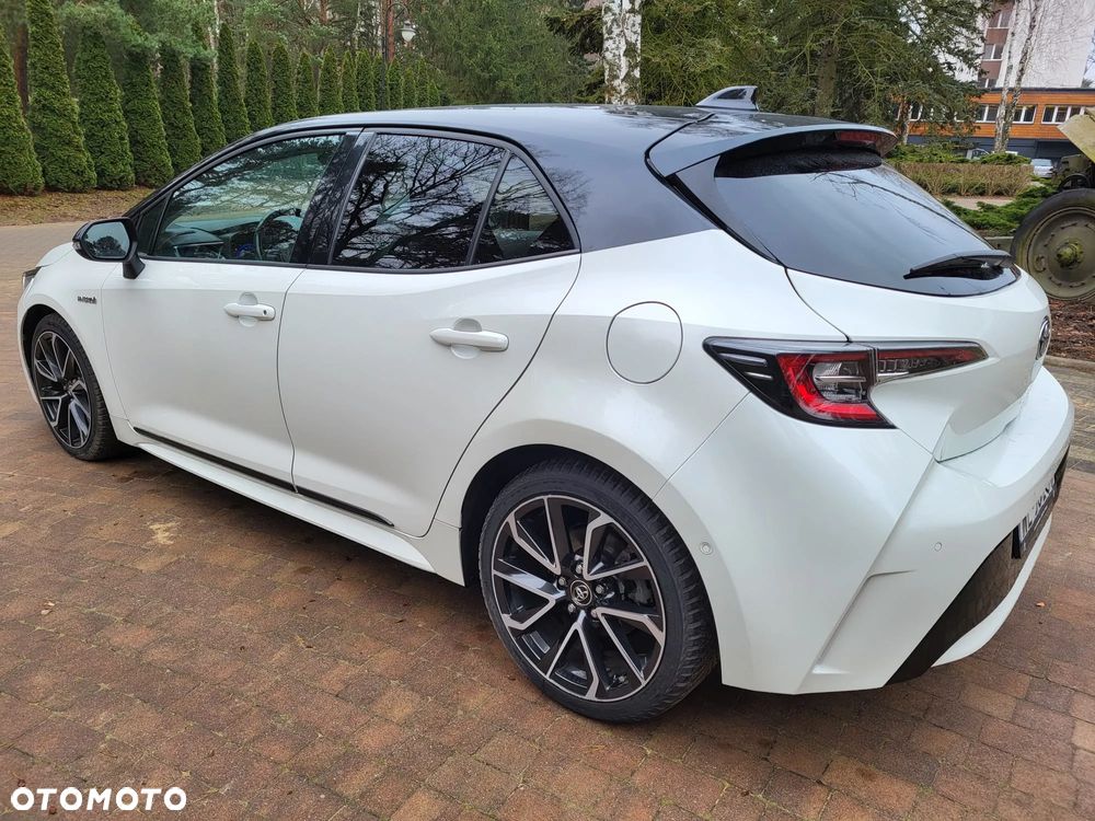 Toyota Corolla 1.8 Hybrid Team Deutschland - 4