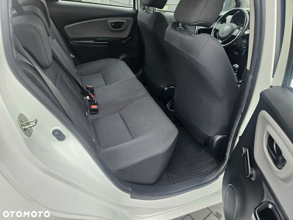 Toyota Yaris - 17
