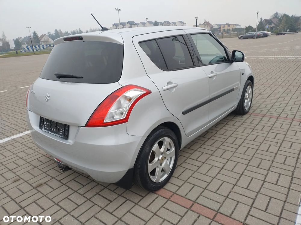 Suzuki Swift - 5