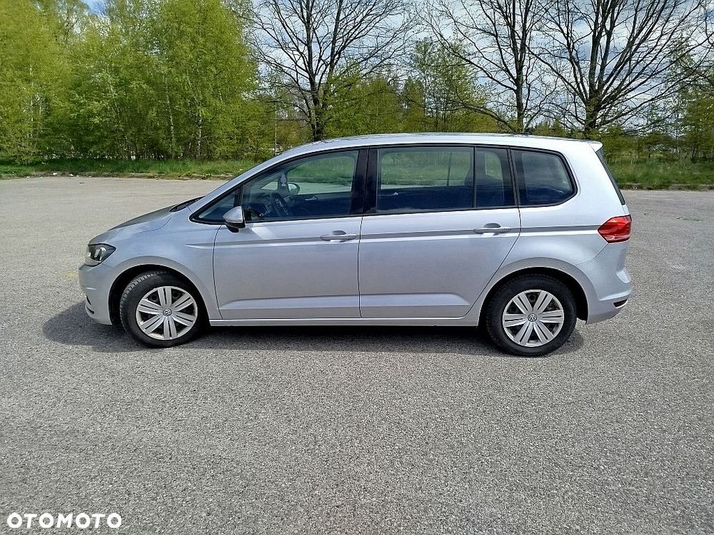 Volkswagen Touran - 2
