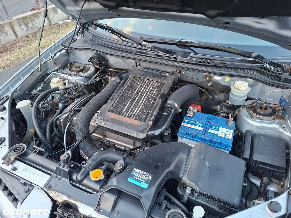 Mitsubishi Outlander 2.0 Turbo 4WD - 13