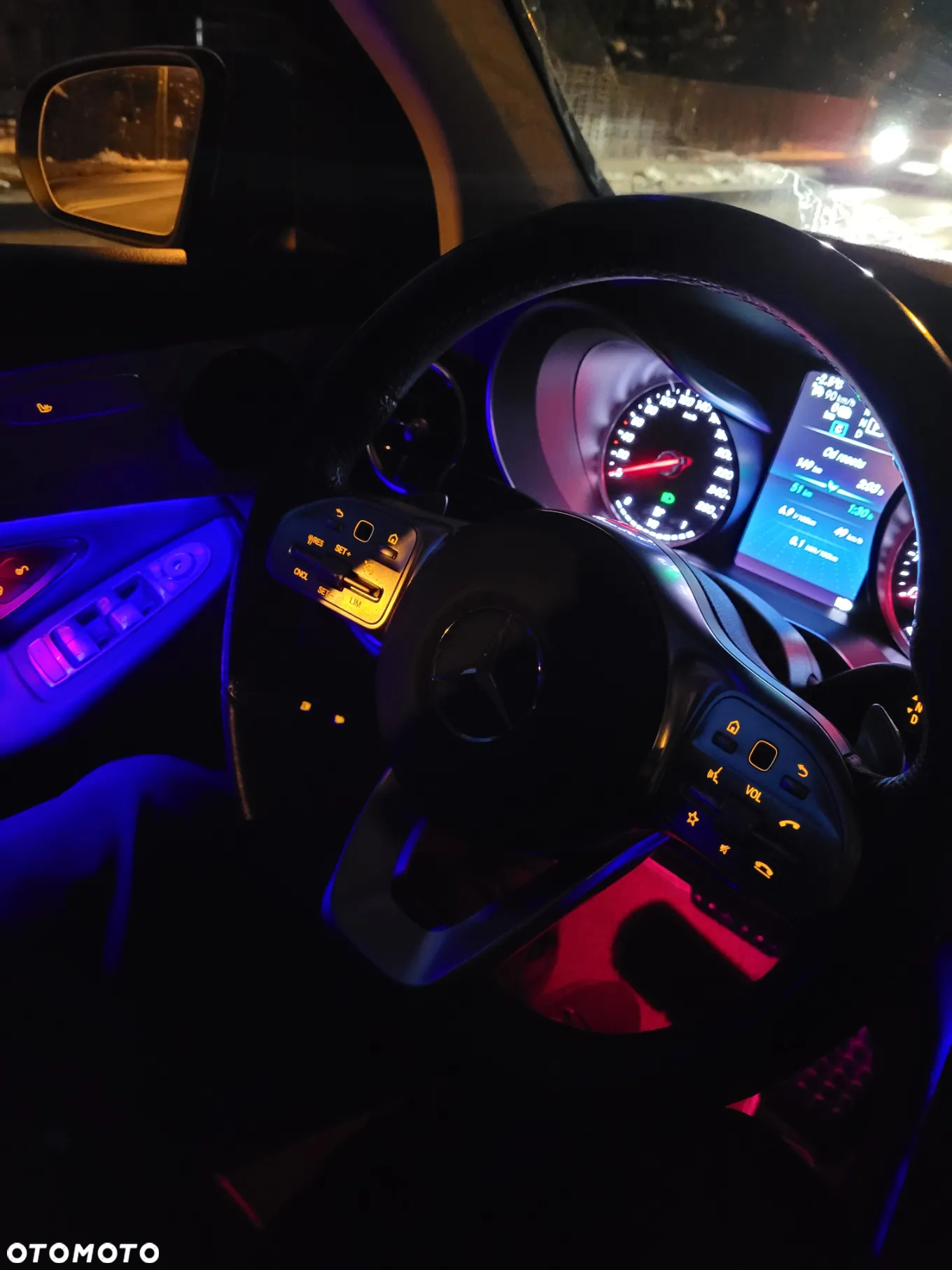 Mercedes-Benz GLC 300 e 4Matic 9G-TRONIC - 17