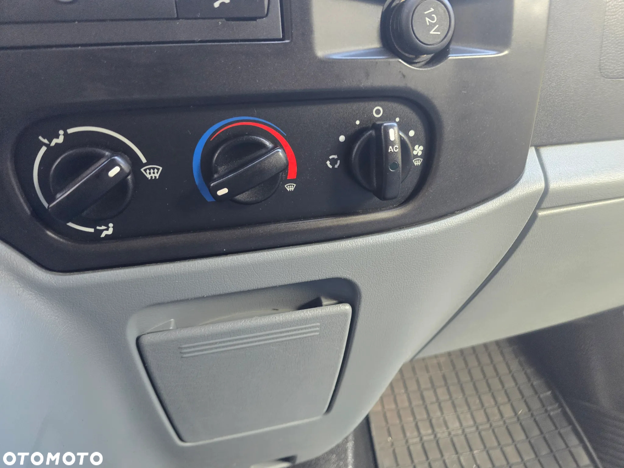 Ford Transit - 14
