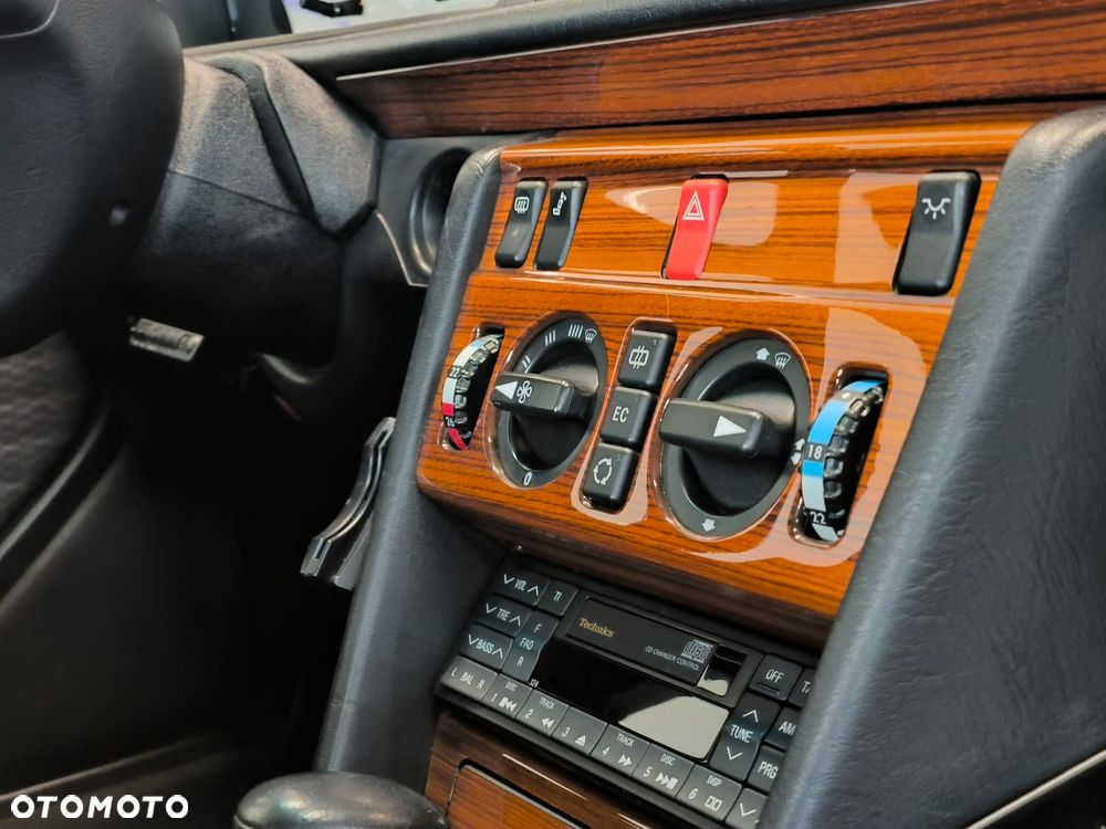 Mercedes-Benz W124 (1984-1993) - 19