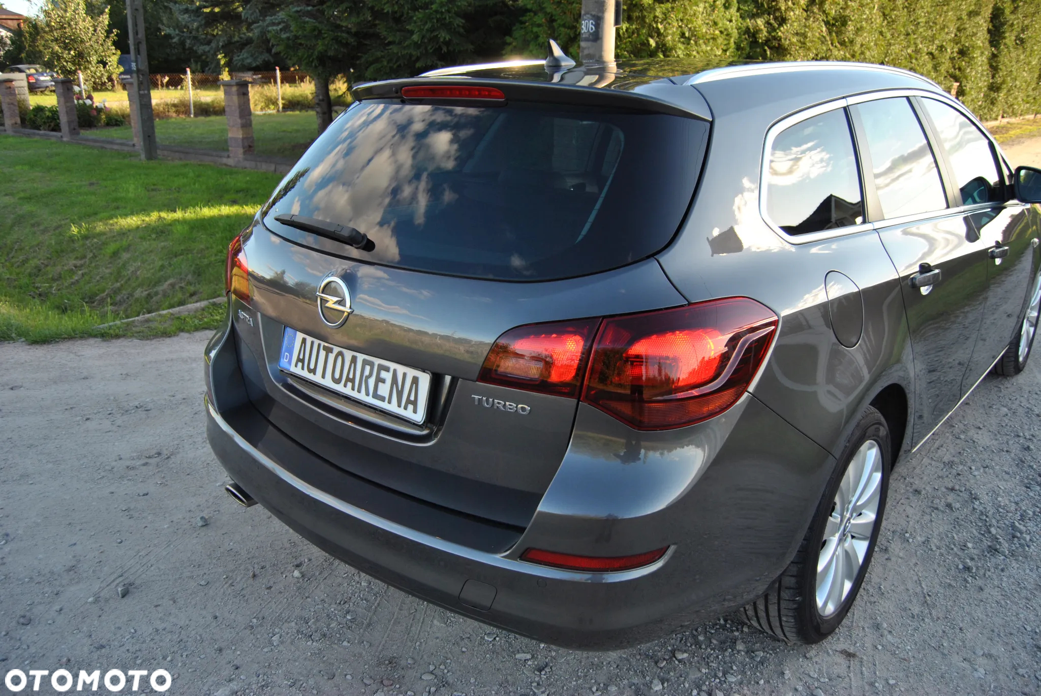 Opel Astra IV 1.4 T Cosmo - 36