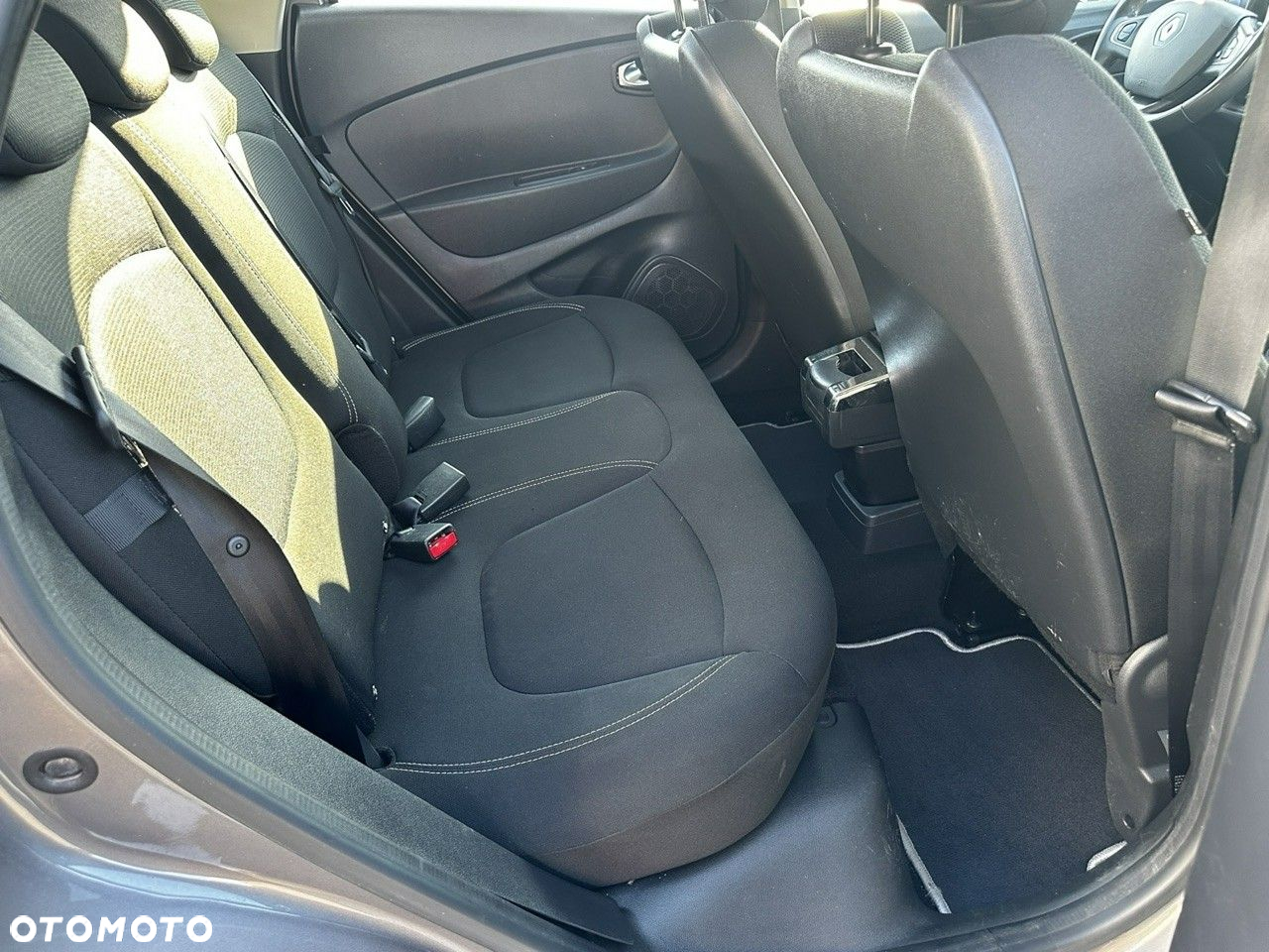 Renault Captur - 26
