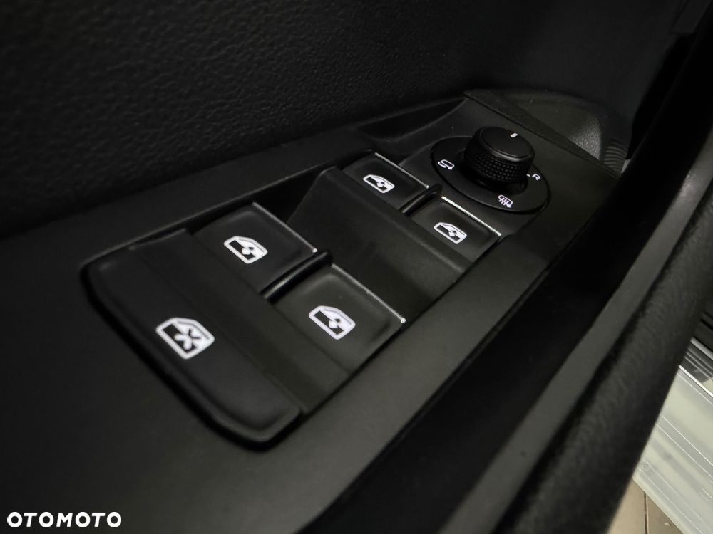 Skoda Superb 1.6 TDI DSG Active - 29