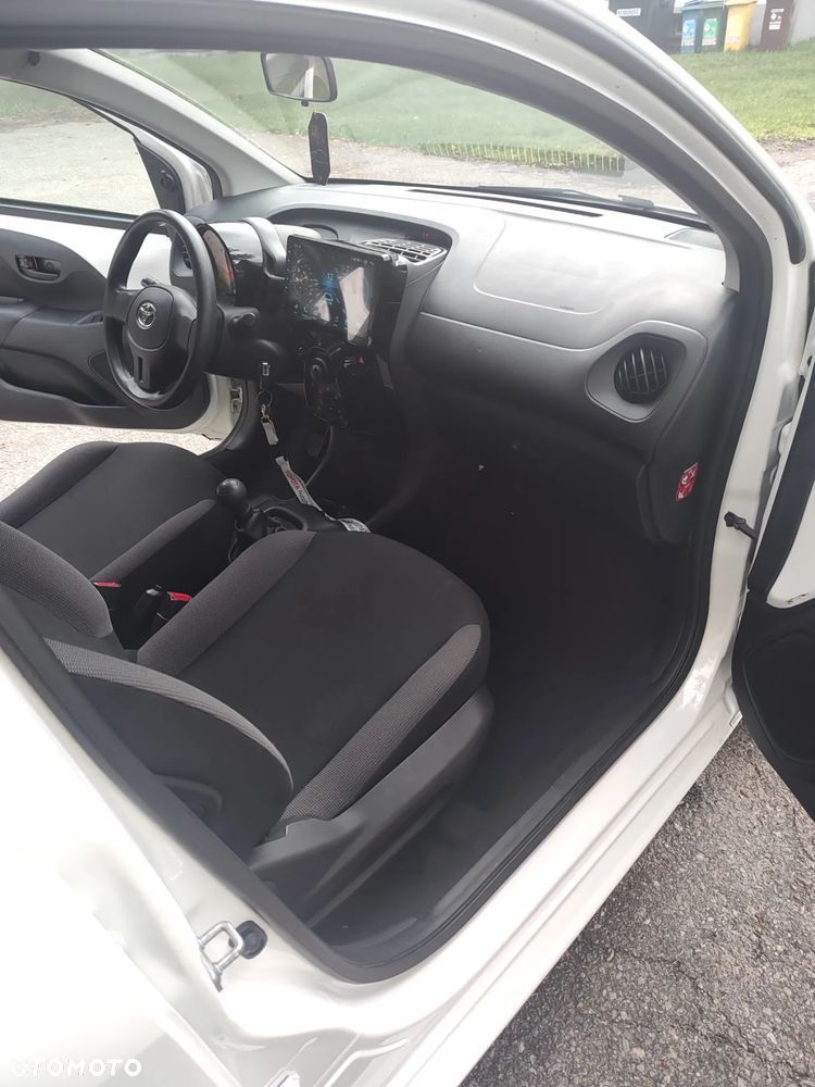 Toyota Aygo x - 2