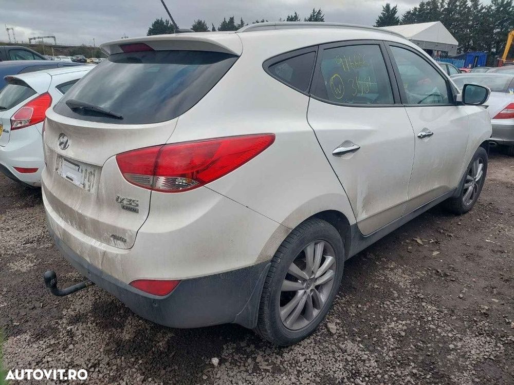 Aripa dreapta spate Hyundai ix35 2011 SUV 2.0 DOHC - 2