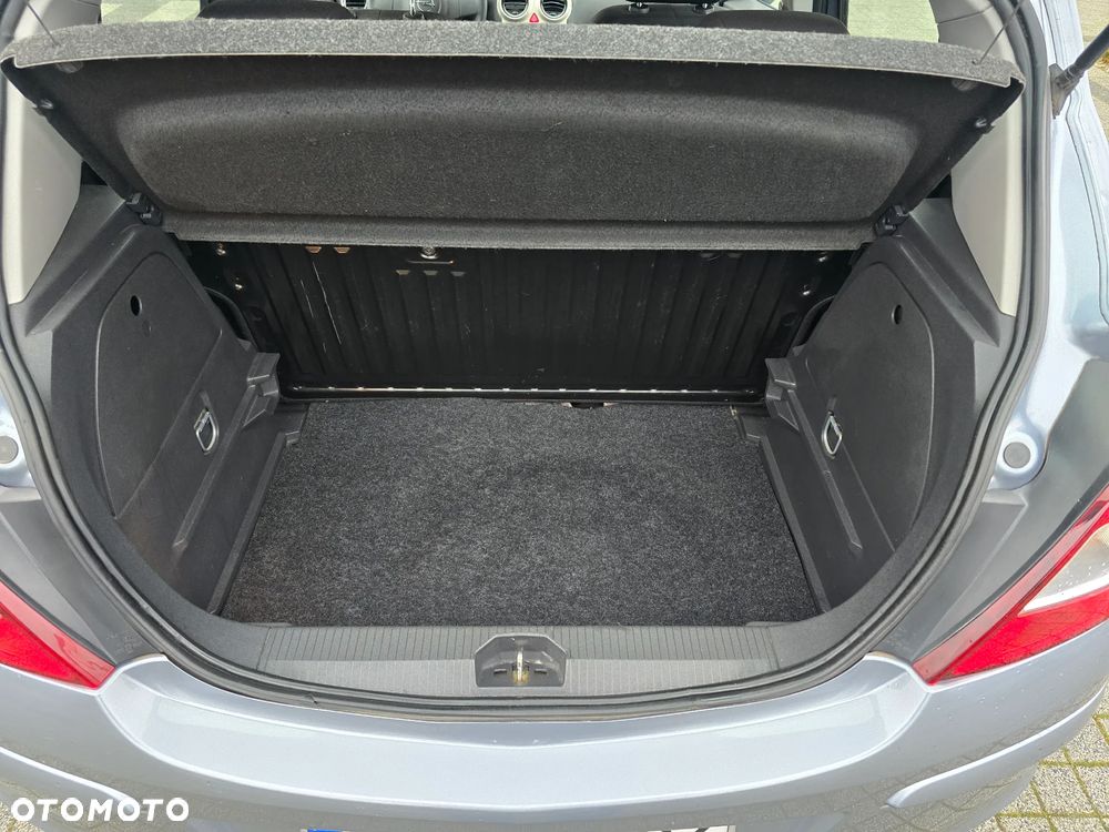 Opel Corsa 1.2 16V Essentia - 14