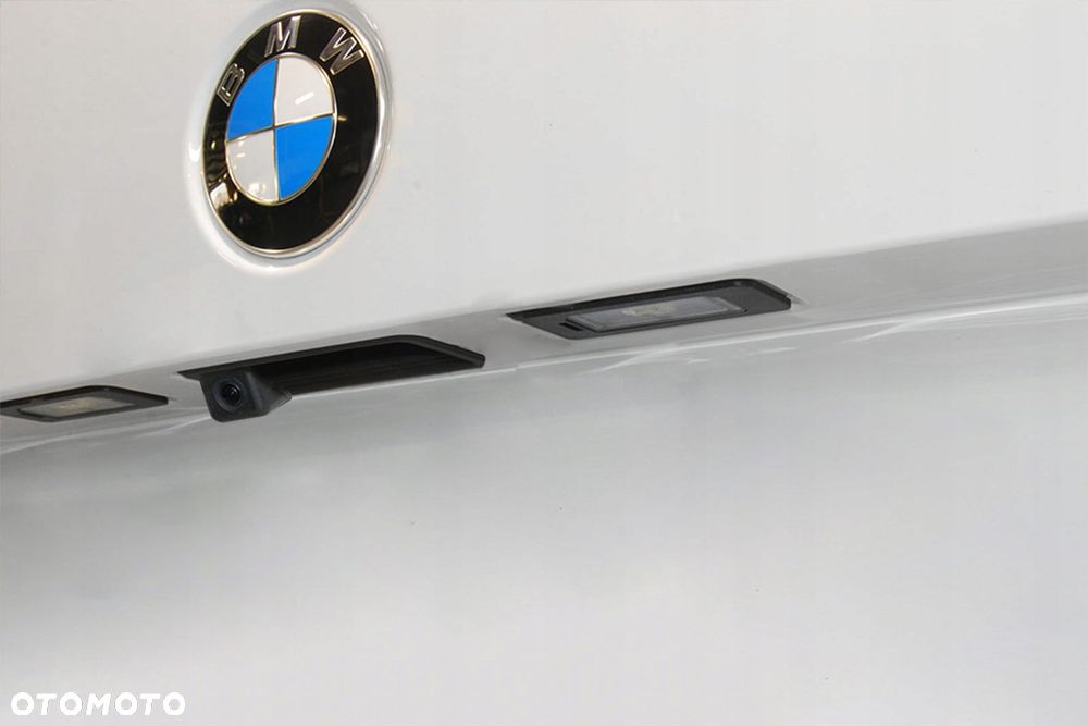 bmw 1 e82 e88 2007-11 kamera cofania dynamiczne linie klamka klapy tyl - 4