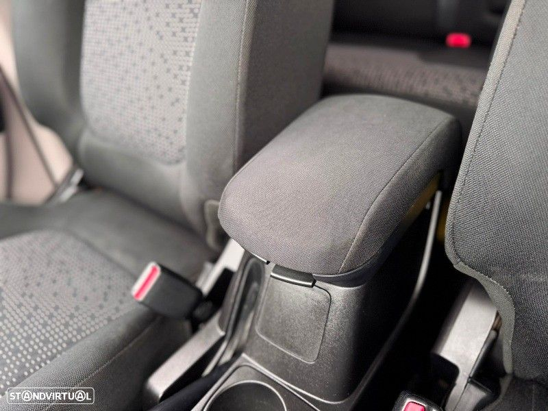 Mitsubishi L200 2.5 DI-D CD Invite AC 4WD - 32