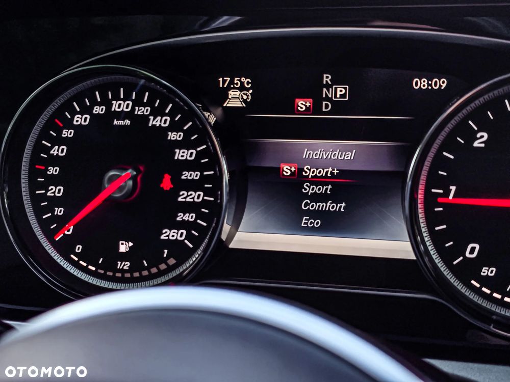 Mercedes-Benz Klasa E 220 d 9G-TRONIC - 29